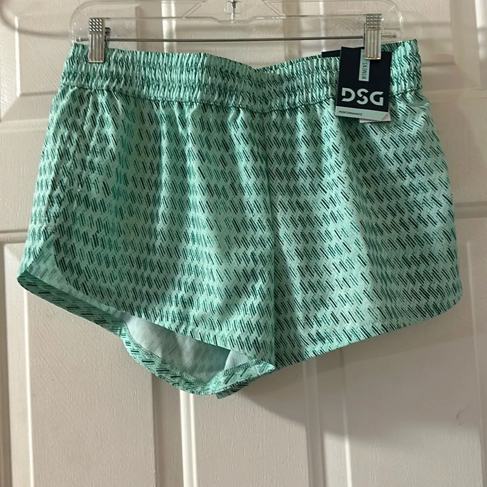 DSG MID RISE STRIDE RUNNING SHORTS: HASHTAG TEAL: NEW WITH TAGS: SIZE M